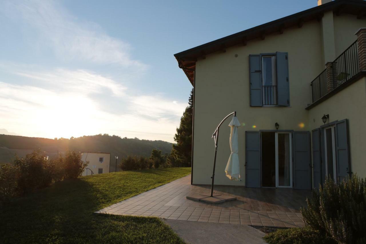 Agriturismo Terra Dei Falchi Castilenti Kültér fotó