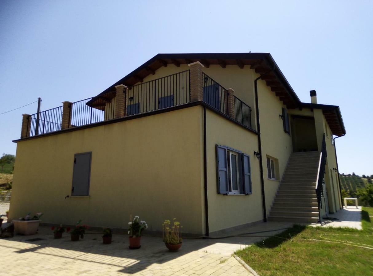 Agriturismo Terra Dei Falchi Castilenti Kültér fotó